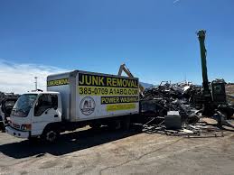 Best Estate Cleanout  in Fairmont, IL